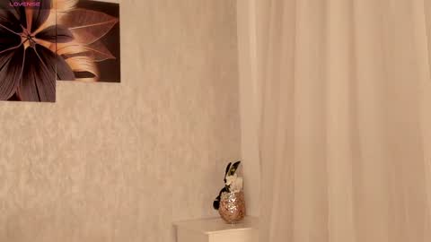 Emma Morgann online show from 02.22.25