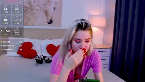 Snapshot of emma_plux chatting on 03.03.25 Emma online show from 03.03.25