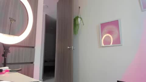 Snapshot of emma_rinaldi_ chatting on 01.07.26 Emma online show from 01.07.26