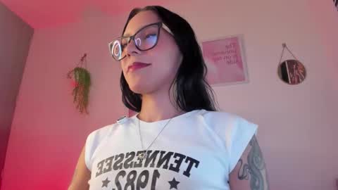 Snapshot of emma_rinaldi_ chatting on 01.10.26 Emma online show from 01.10.26