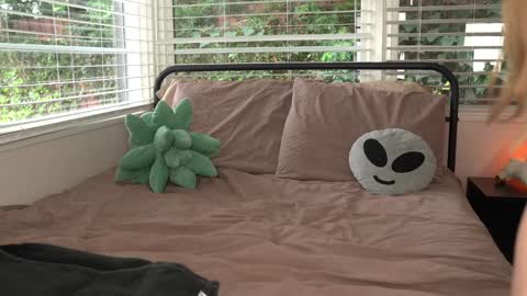 Snapshot of emma_ruby chatting on 12.27.24 Emma Ruby online show from 12.27.24