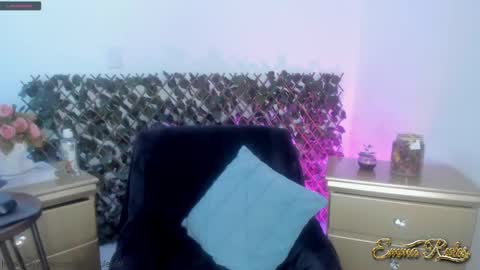 Snapshot of emma_rules99 chatting on 03.12.25 Emma online show from 03.12.25