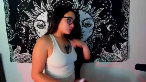 Emma online show from 11.22.25