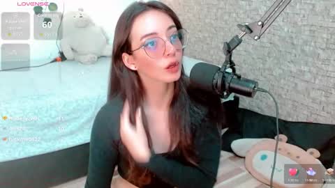 Snapshot of emma_unu chatting on 01.17.25 Emma online show from 01.17.25