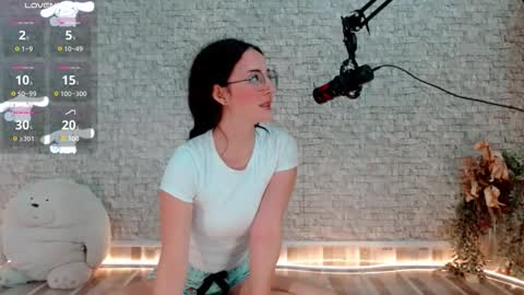 Snapshot of emma_unu chatting on 01.14.26 Emma online show from 01.14.26