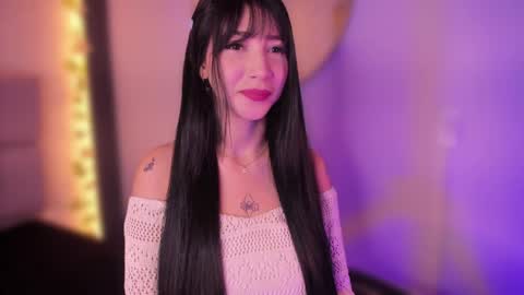 emma_woods__ online show from 12.10.24