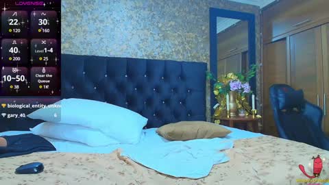 Snapshot of emma_xue chatting on 02.06.25 Emma online show from 02.06.25