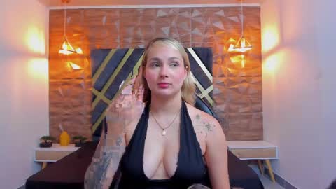 Snapshot of emmaa_white_ chatting on 05.02.26 EMMA online show from 05.02.26