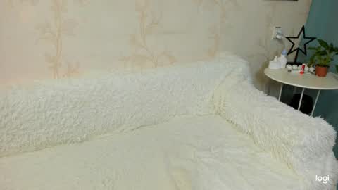 Emma 31487 online show from 12.11.24