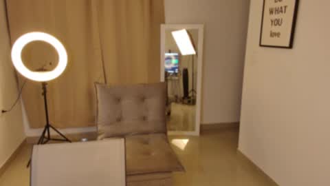 Emma online show from 12.02.24