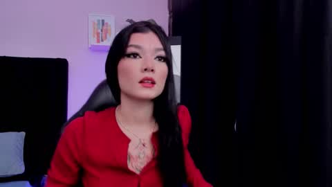 Emma  online show from 11.25.25