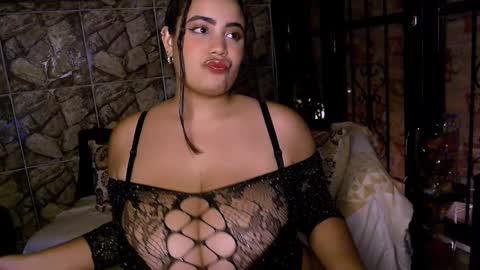 Snapshot of emmacamille2 chatting on 01.09.25 emmacamille2 online show from 01.09.25