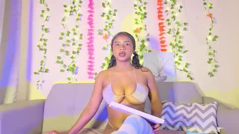 Emma online show from 11.28.25