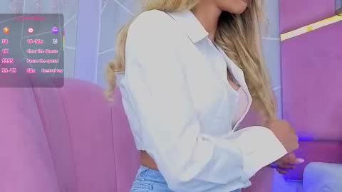 Snapshot of emmacortez chatting on 09.12.25 emma cortez online show from 09.12.25