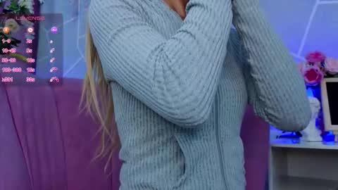 Snapshot of emmacortez chatting on 09.22.25 emma cortez online show from 09.22.25