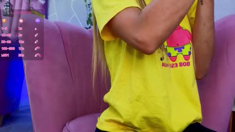 Snapshot of emmacortez chatting on 10.03.25 emma cortez online show from 10.03.25