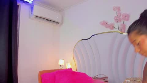 Welcome Im yosein  Your love is my passion activate it with your tips and enjoy with me online show from 02.14.25