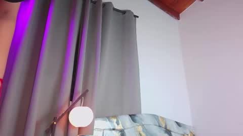 Snapshot of emmadembers chatting on 12.02.25 emmadembers online show from 12.02.25