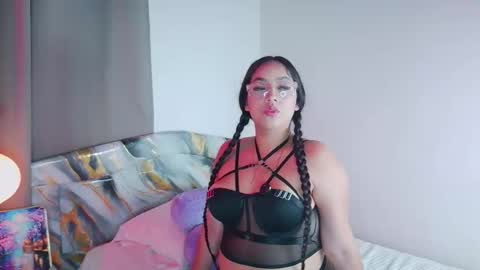 Snapshot of emmadembers chatting on 12.03.25 emmadembers online show from 12.03.25