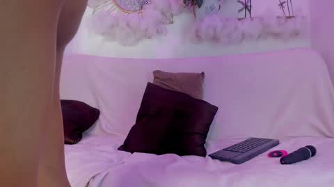 Snapshot of emmaduque chatting on 04.06.26 Emma Duque online show from 04.06.26