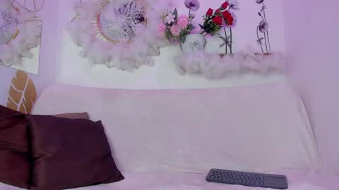 Snapshot of emmaduque chatting on 04.24.26 Emma Duque online show from 04.24.26