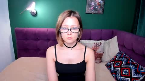 Emma 3 online show from 05.02.26