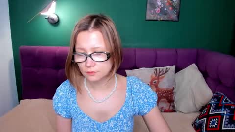 Emma 3 online show from 05.05.26