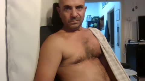 Ariel online show from 10.30.25