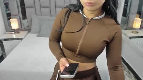 EMMA HILL online show from 12.19.25