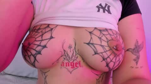 emmajohanson online show from 02.17.26