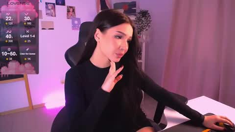 Emma online show from 12.04.24