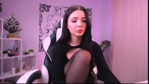 Emma online show from 12.29.24