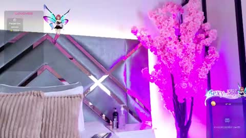 emmalove01 online show from 06.10.26