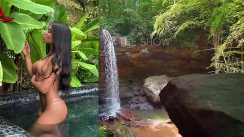 Snapshot of emmamejia7 chatting on 12.20.24 online show from 12.20.24