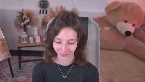 Snapshot of emmanuellbrown chatting on 05.19.26 emmanuellbrown online show from 05.19.26