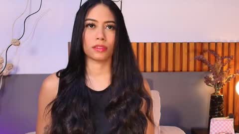 Snapshot of emmasaintt chatting on 09.27.25 Emma Saint online show from 09.27.25