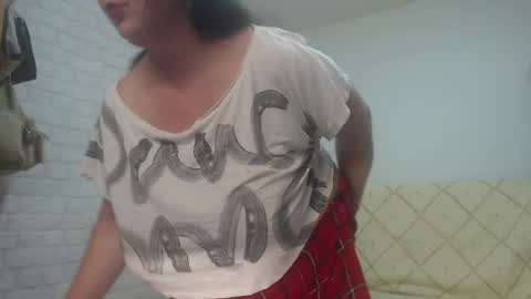 emmasquirt69 online show from 02.13.25