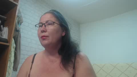 emmasquirt69 online show from 03.12.25