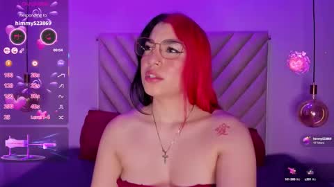 Snapshot of emmaswift1 chatting on 10.06.25 Emma online show from 10.06.25