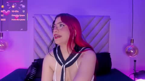 Snapshot of emmaswift1 chatting on 12.03.25 Emma online show from 12.03.25