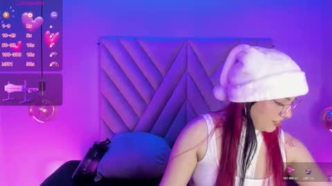 Snapshot of emmaswift1 chatting on 12.15.25 Emma online show from 12.15.25