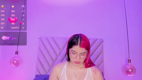 Snapshot of emmaswift1 chatting on 01.08.26 Emma online show from 01.08.26