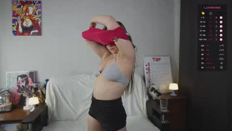 Mia online show from 09.12.25