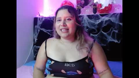 Snapshot of emmatower chatting on 10.20.25 emmatower online show from 10.20.25