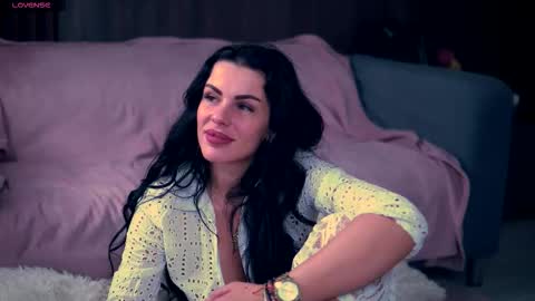 Snapshot of emmavayne chatting on 01.08.26 Emma online show from 01.08.26