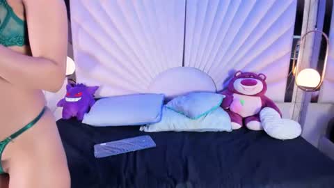 emmawilliams_2 online show from 06.15.26