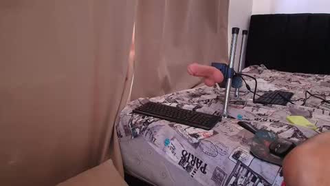 Snapshot of emmi_11 chatting on 11.27.25 emmi_11 online show from 11.27.25