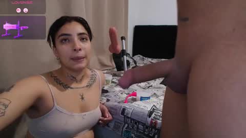 Snapshot of emmi_11 chatting on 12.17.25 emmi_11 online show from 12.17.25