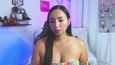 Emmi Cam online show from 05.08.26