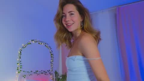 Miss Emmi online show from 01.20.25